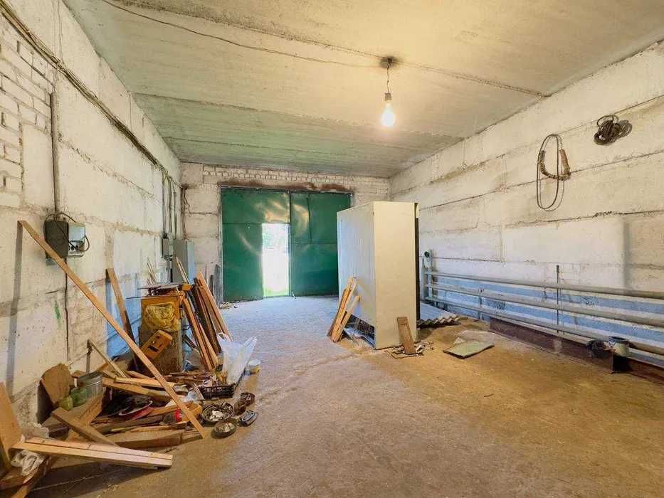 ПРОДАЖ ПОМИСЛОВА БАЗА 471 кв.м. з офісом на території- вул. Тритузна