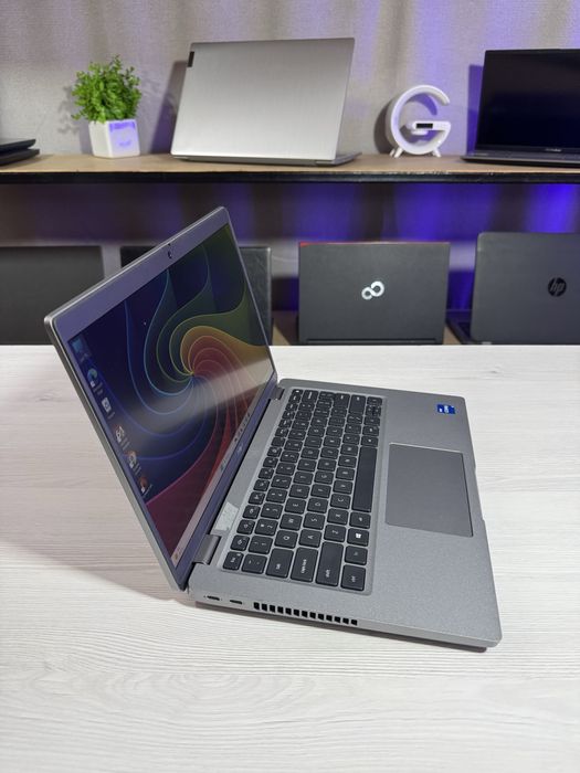 Ноутбук Dell Latitude 5421/i5-11400H/16 Gb/256 Gb/Intel UHD Graphics