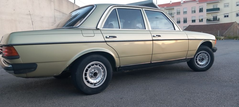 Mercedes Benz W123 300D