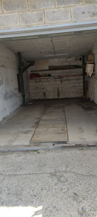 Сдам хороший сухой гараж!