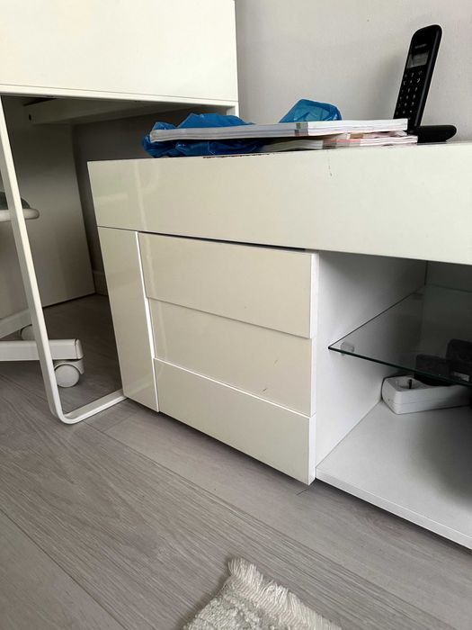 Móvel de Sala ou Quarto Branco