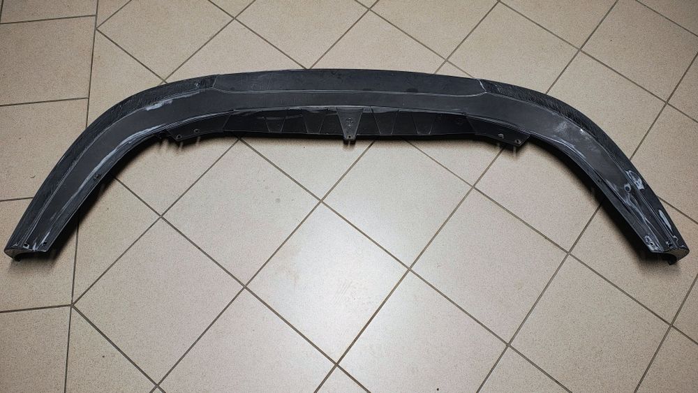 VW Passat B6 R-line zderzak przod spoiler