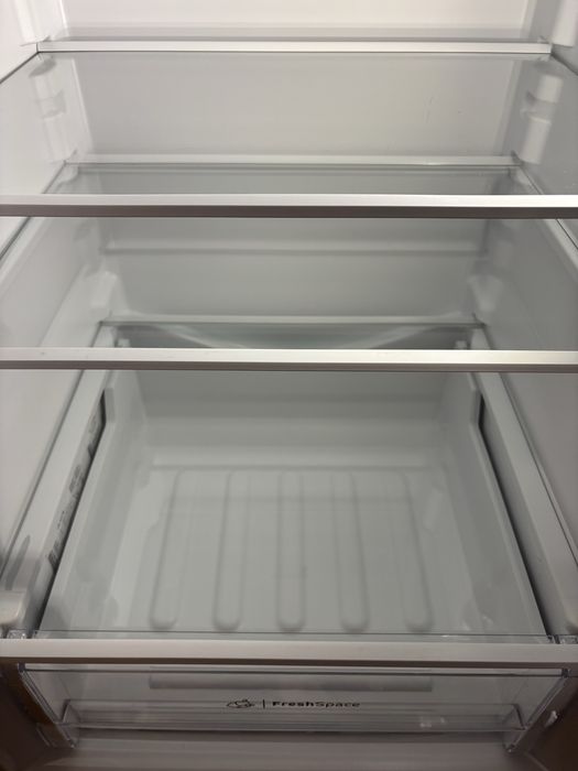 Холодильник Indesit