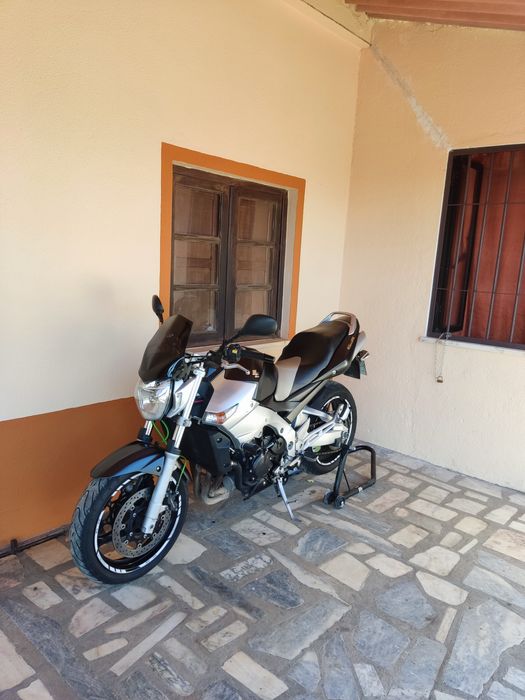 Suzuki GSR 600 (Naked) 98cv