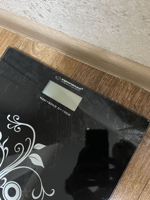 Продам ваги  веси не робочі. Пересилвю.