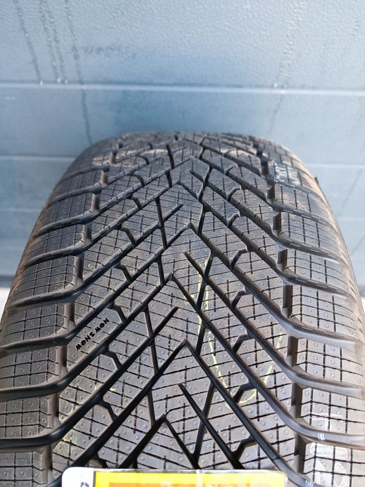 4x 225/45 R17 Pirelli Cinturato Winter Nowe zimowe