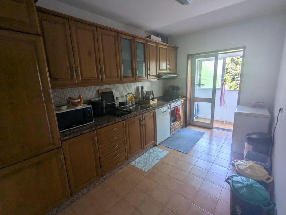 Quarto para arrendar em vila nova de gaia canidelo
