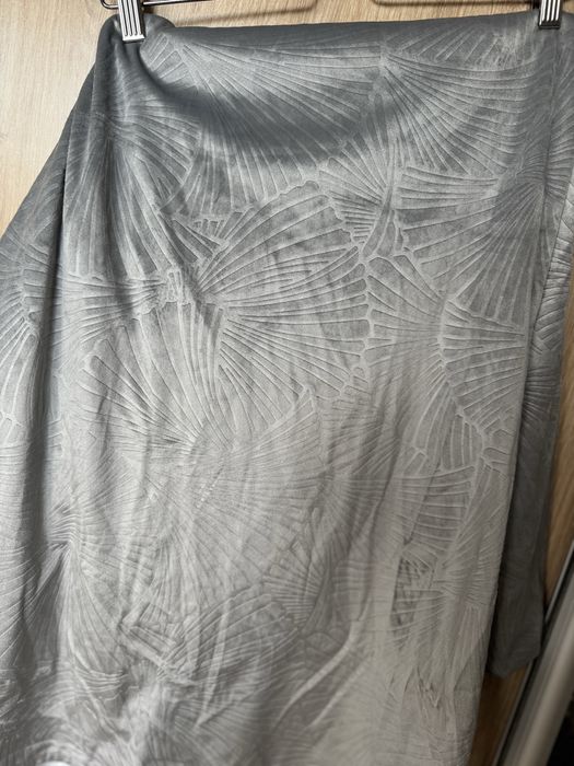 Smukee zasłony szare wzór tłoczony 140x250