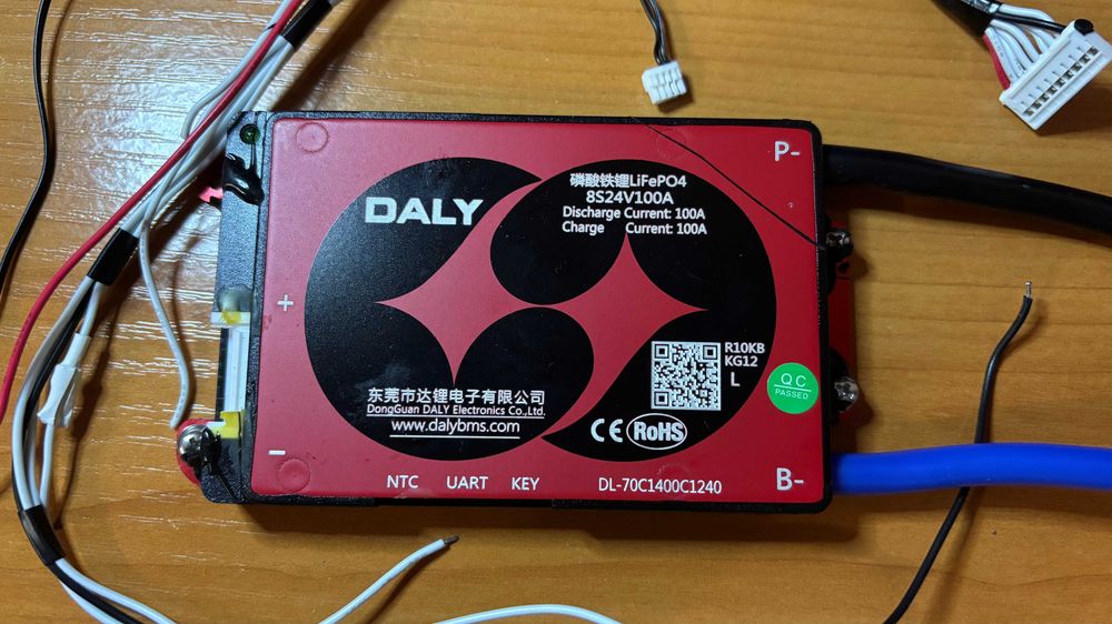 Daly Smart BMS 8s 100A з пассивним балансиром