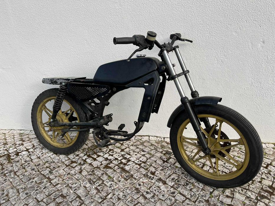 Montagem Casal RZ50 c/docs