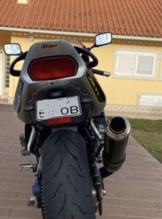 Kawasaki Zxr/ Zx-7 Possível troca / retoma carro /moto