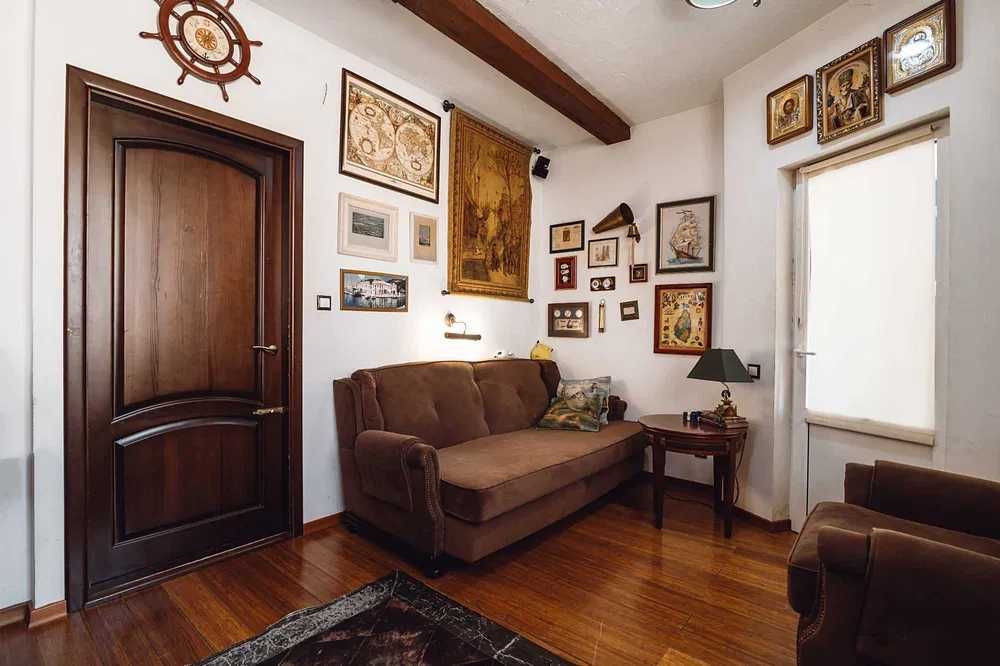 Продам коттедж   у моря ЛД