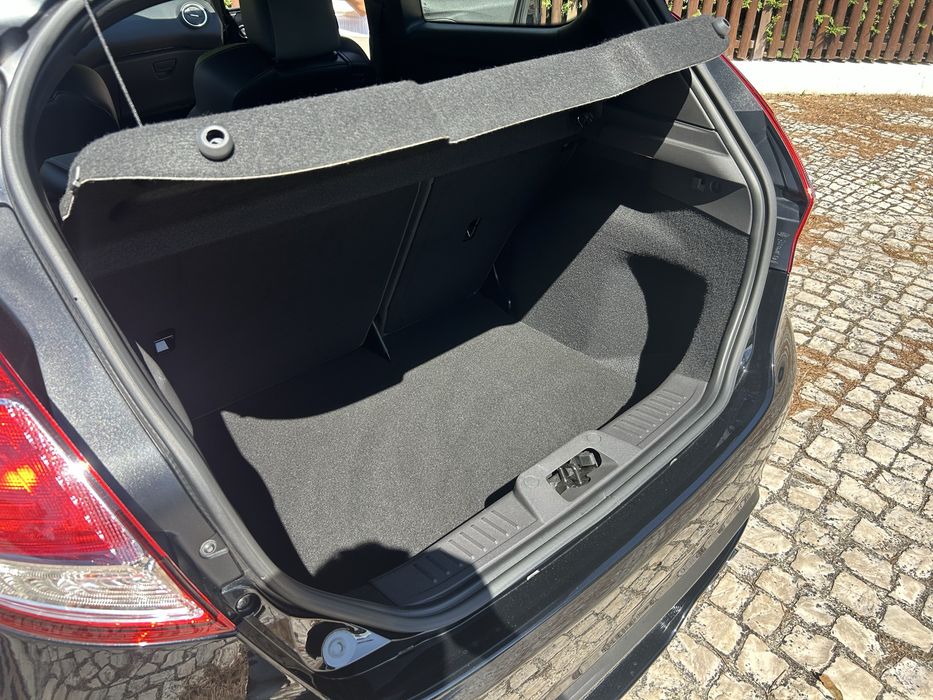 Ford Fiesta ST 1.6 EcoBoost - Nacional // 78.571 kms // 2014 // Gasolina