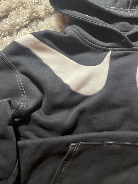 Czarna bluza nike