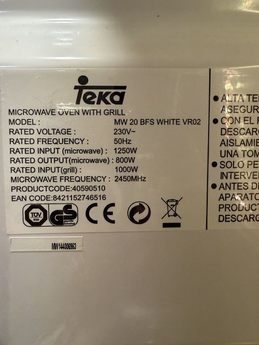 Microondas TEKA com descongelação