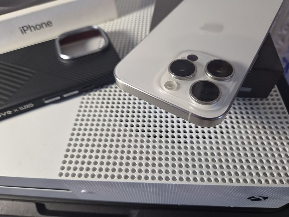iPhone 15 Pro 256 Gb White Newerlock
