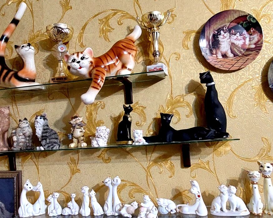 Коллекция. Фигурки кошек