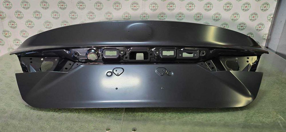 Кришка багажника TOYOTA CAMRY  XV80 Тойота Камрі ляда 80ка багажнік