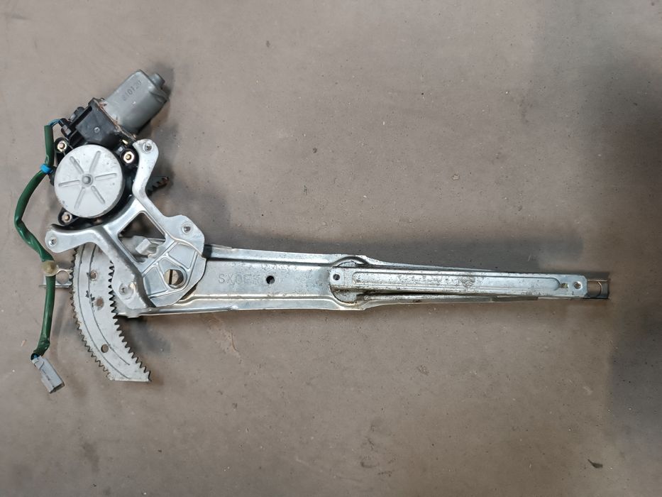 Elevador frente Esq / Drt - Honda hr-v ( 1999 / 2006 )