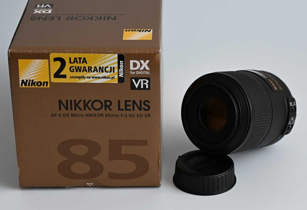 Nikon NIKKOR 85mm f/3.5G ED VR AF‑S DX Micro, kpl. stan jak nowy.