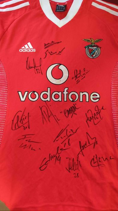 Camisola Benfica Adidas Autografada + Luvas GR Autografadas (José Moreira) – 2002/2003