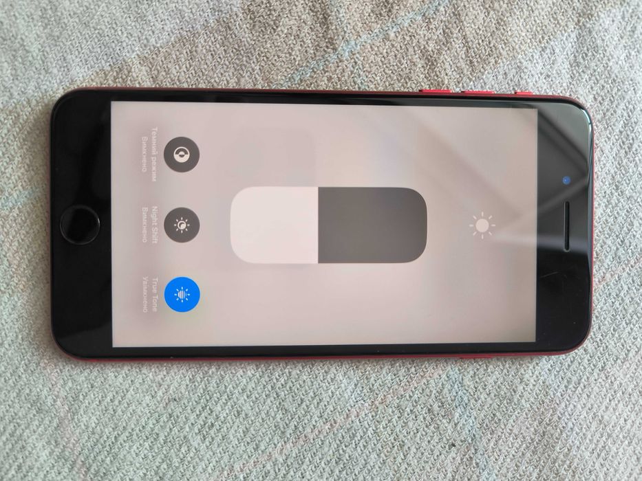 iPhone 8 Plus 64 ГБ Product Red Neverlock