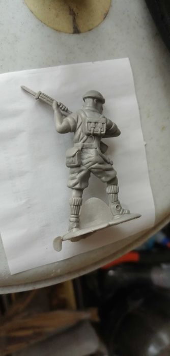 Солдат американской армии и солдатики СССР и Обмен на смартфон картины