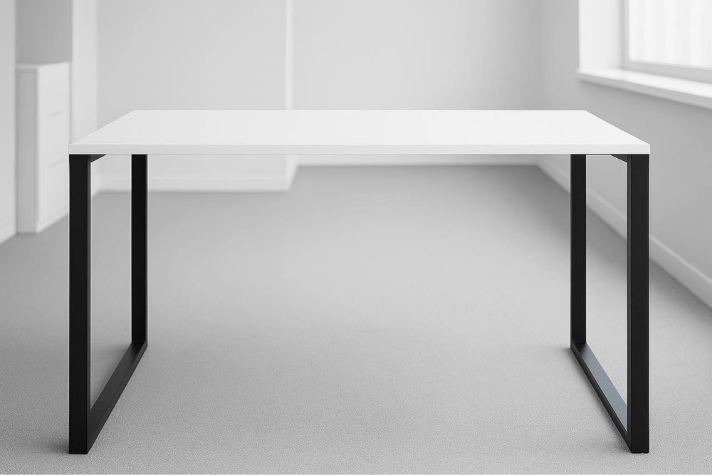 Офісні меблі крісла, столи, монітори, ноутбуки