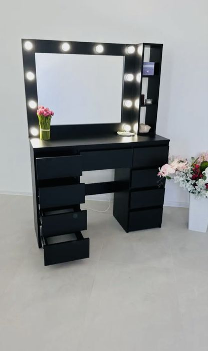 Робоче місце бровіста/візажиста