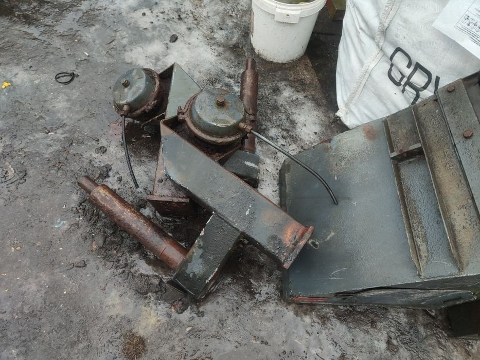 Posypywarka Rozsiewacz PIASKU / SOLI