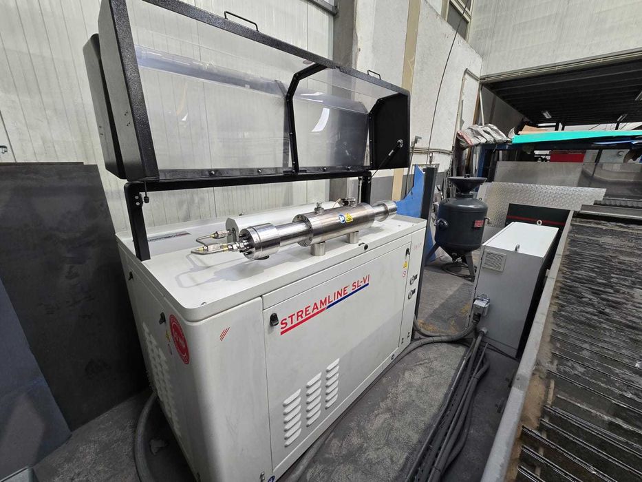 Máquina CNC Corte Jato de Água
