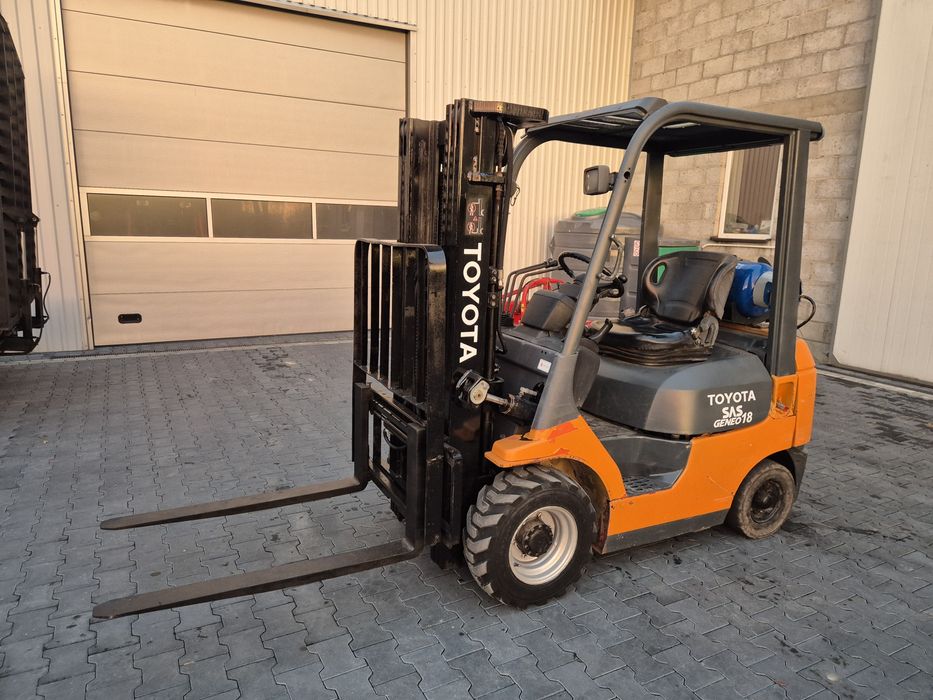 Wózek widłowy TOYOTA BT 7FGF18, triplex, przesuw, terenowy