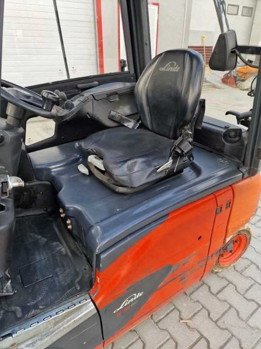 Sprzedam wózek widłowy Linde E-16 Salon Polska TRIPLEX -5 metrów