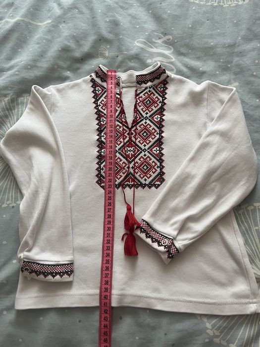 Продам дитячу вишиванку 116 р.
