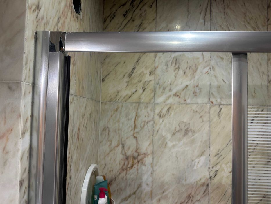 Resguardo para Banheira com 1 porta _  1.55m. x 1.50m