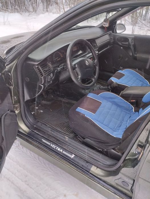 OPEL Vectra B. 1.6 Газ/Бензин