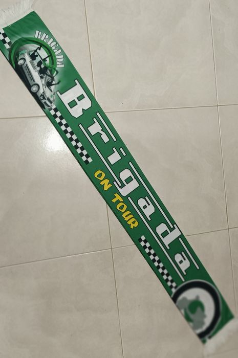 cachecol Brigada on tour