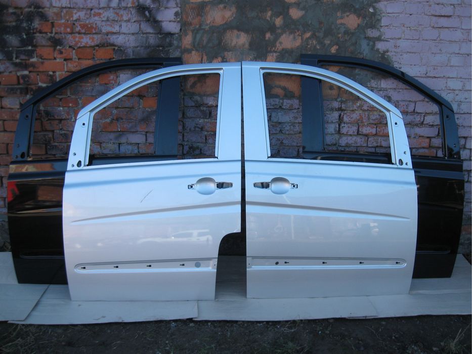 Двери передние на VITO-VIANO W 639