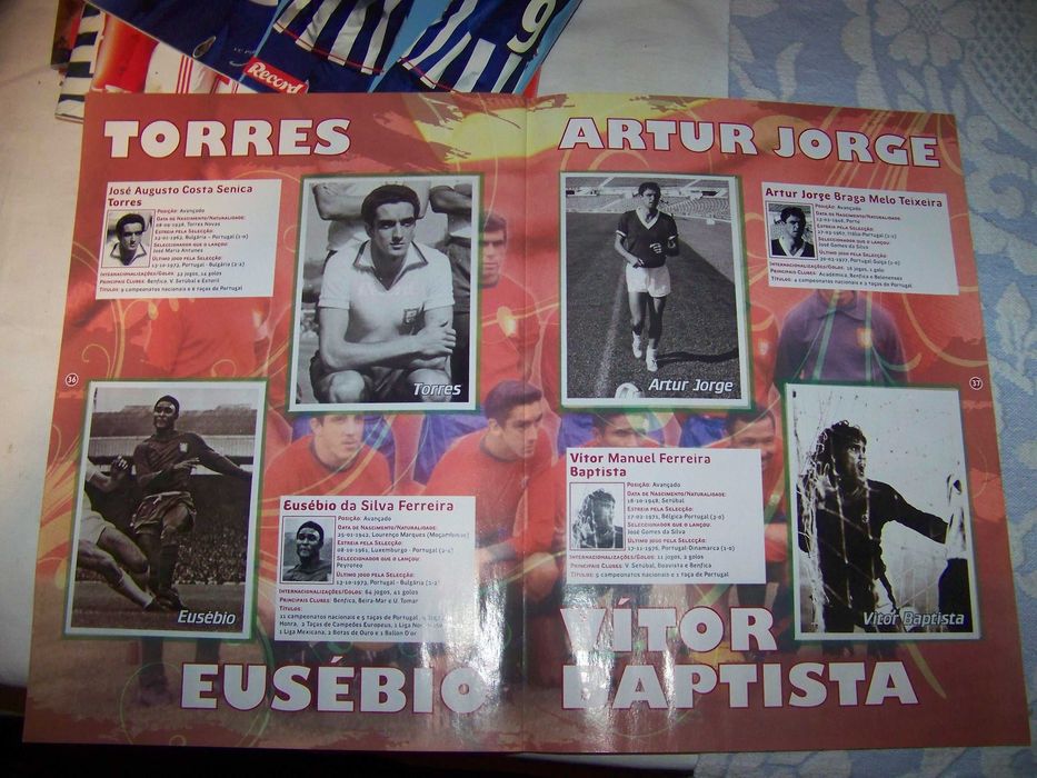 5 cadernetas de cromos de futebol