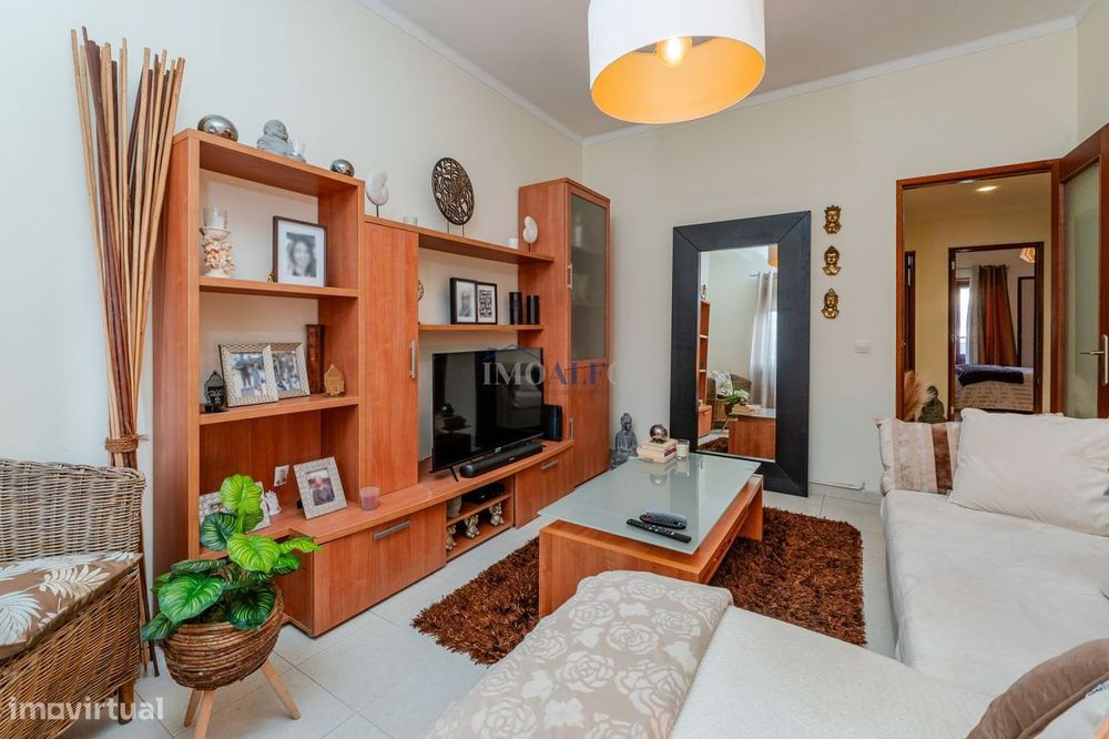 Apartamento T2 no Alto do Seixalinho, Barreiro — Alto Do Seixalinho, Santo André E Verderena, Setúbal
