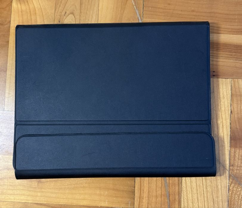 etui z klawiaturą Ipad 10gen