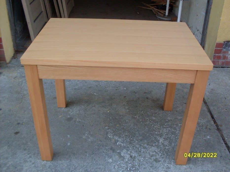 Sprzedam stół z krzesłami