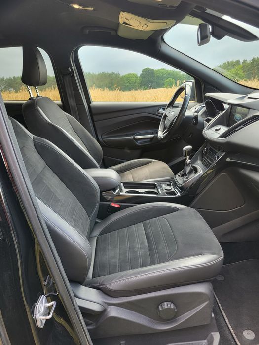 Ford Kuga 2.0 TDCi 4x4 ST-Line
