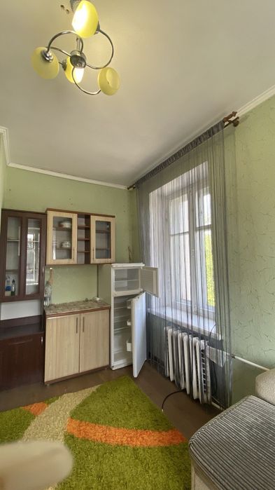 Здається кімната в гуртожитку в  Центрі міста