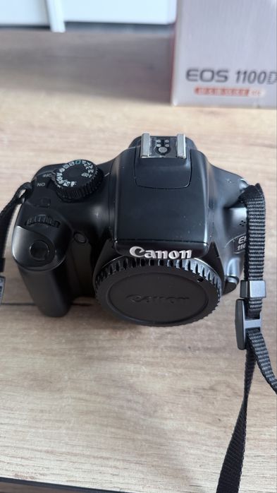 Canon EOS 1100D