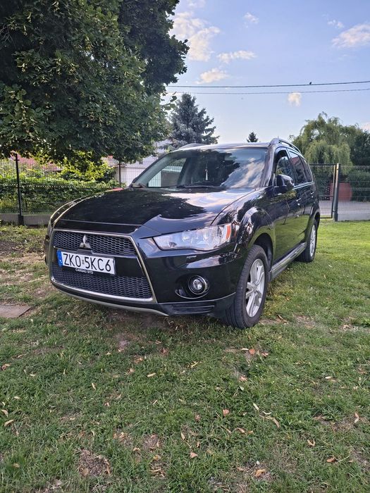 Mitsubishi Outlander Mitsubishi Outlander II 2.2 DI-D 156KM 4WD TC-SST