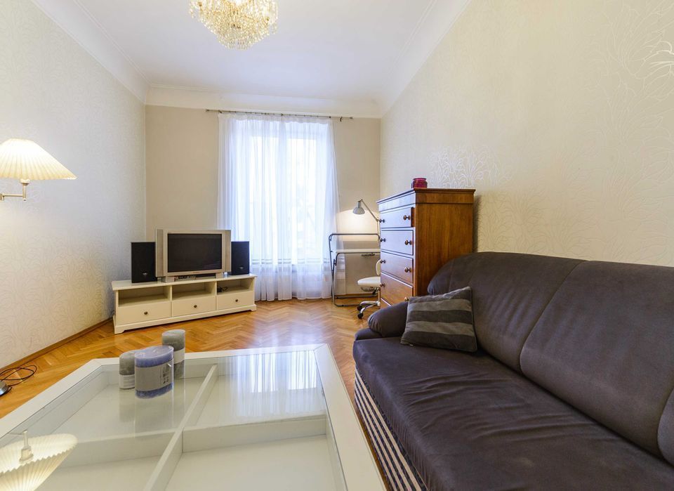 2к Центр Метро Олімпійська Ділова Димитрова простора квартира подобово