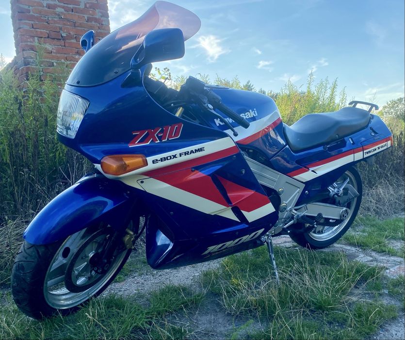 十アハト kawasaki zx10 tomcat w Twojej okolicy? Sprawdź
