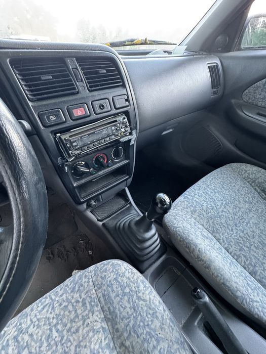 Nissan Almera 1998