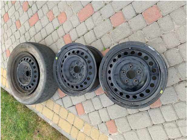 Диски железные Ниссан Рог 2014-2020 
40300-4BA0B